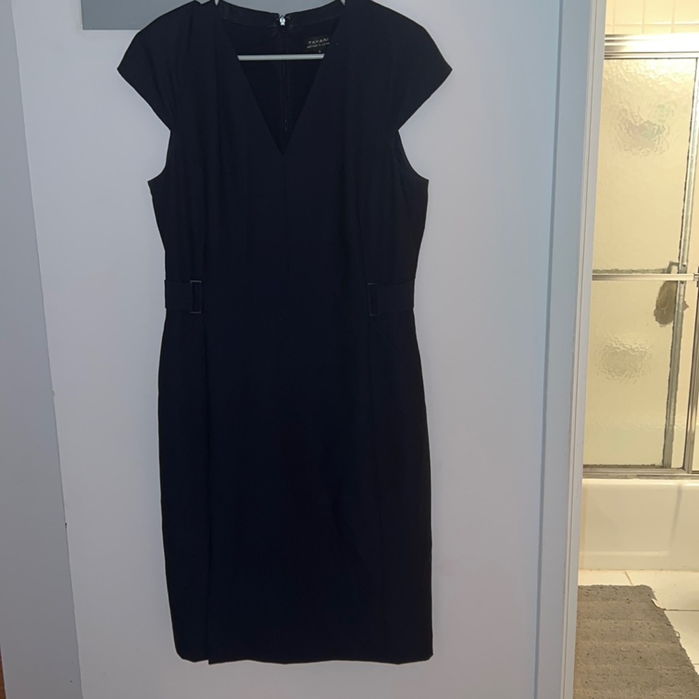 Tahari - sleeveless blue dress with cinched waist - size 8